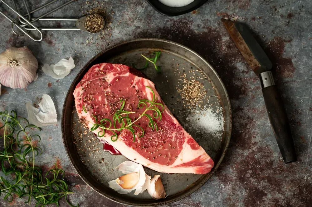 吃肉竟能促长寿！研究实锤：吃肉的人更易活过百岁